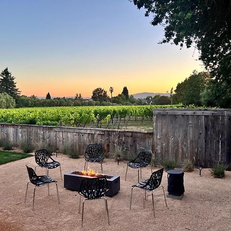 Outdoor Fire-Pit, Jacuzzi & Bbq W/ Vineyard Views! Villa Windsor Eksteriør bilde